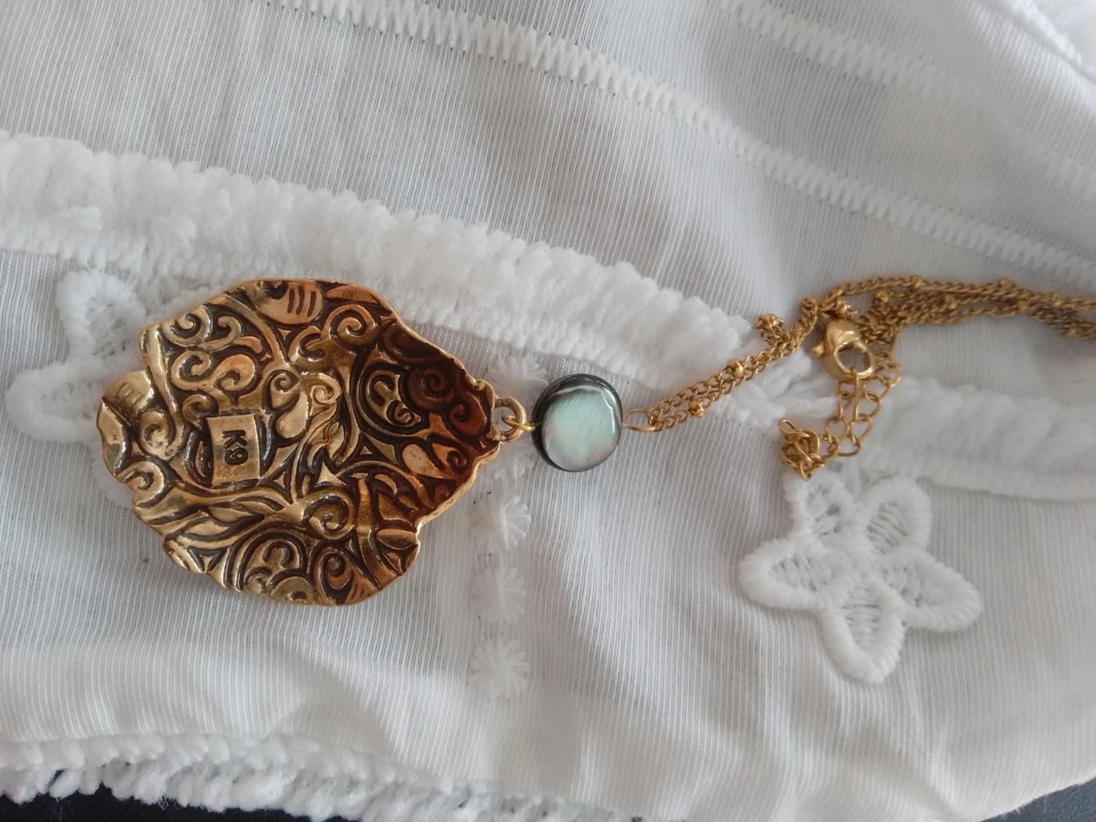 Collier tête d'éléphant doré avec pierres naturelles – photo 4